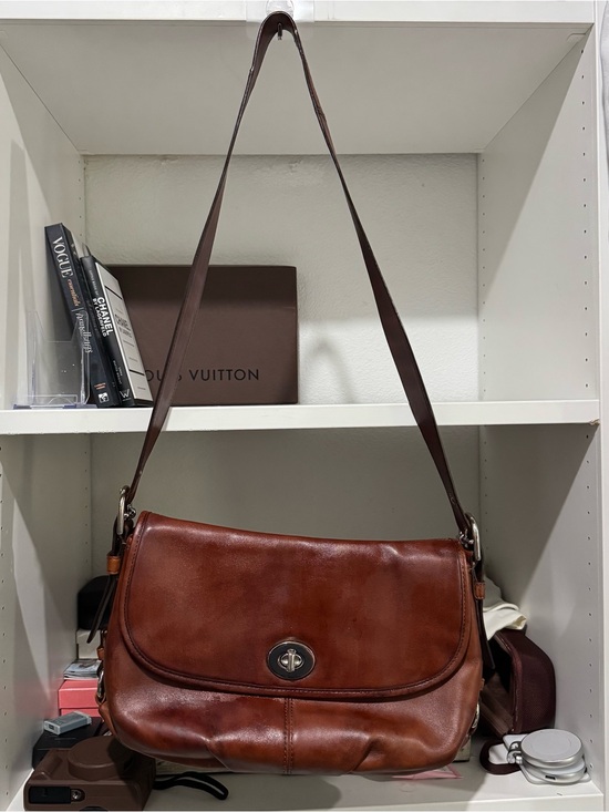 Coach Handbags - Coach Brown Leather Shoulder Bag